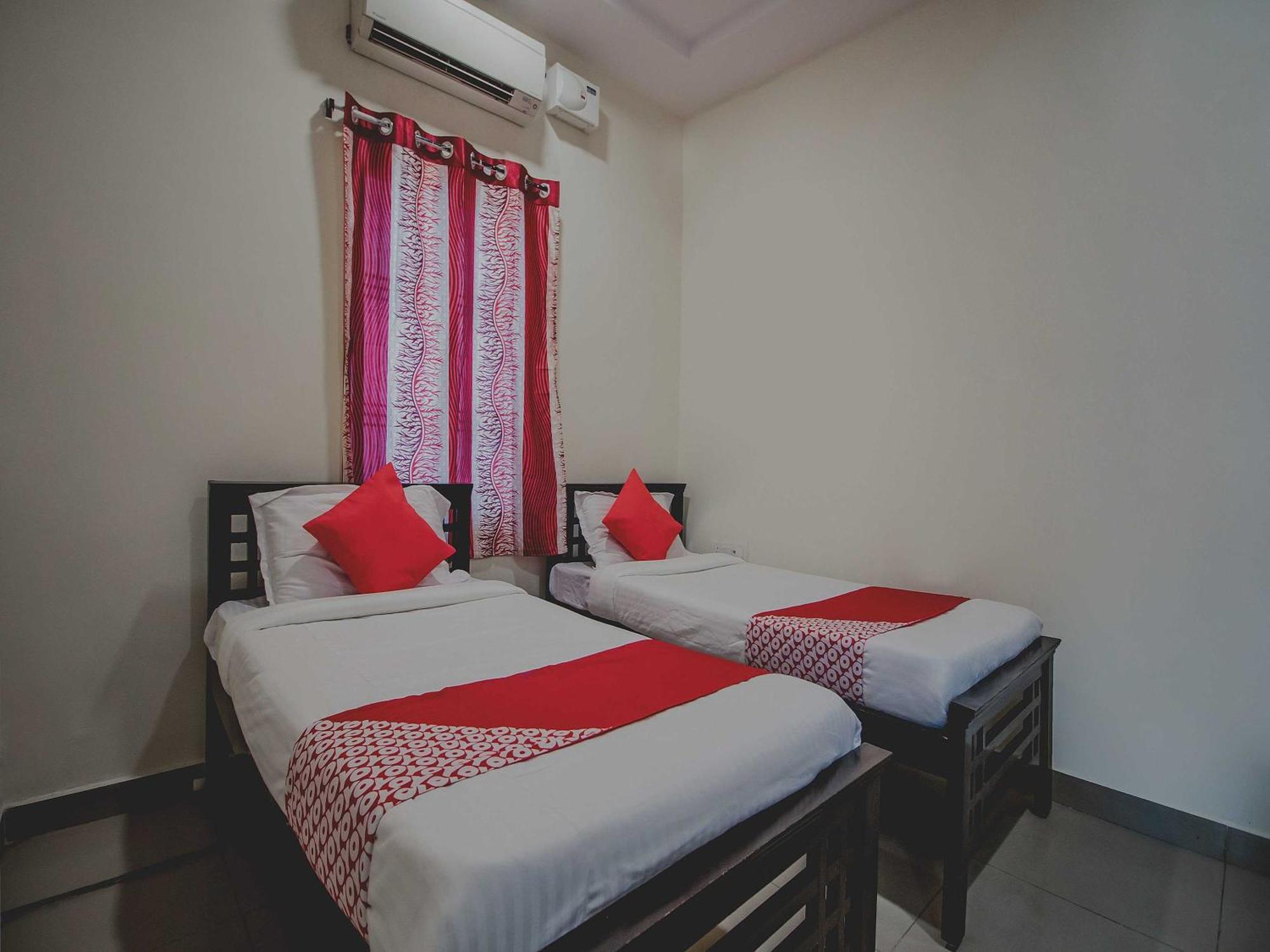 Hotel O Grand Brundavan Secunderabad Bagian luar foto